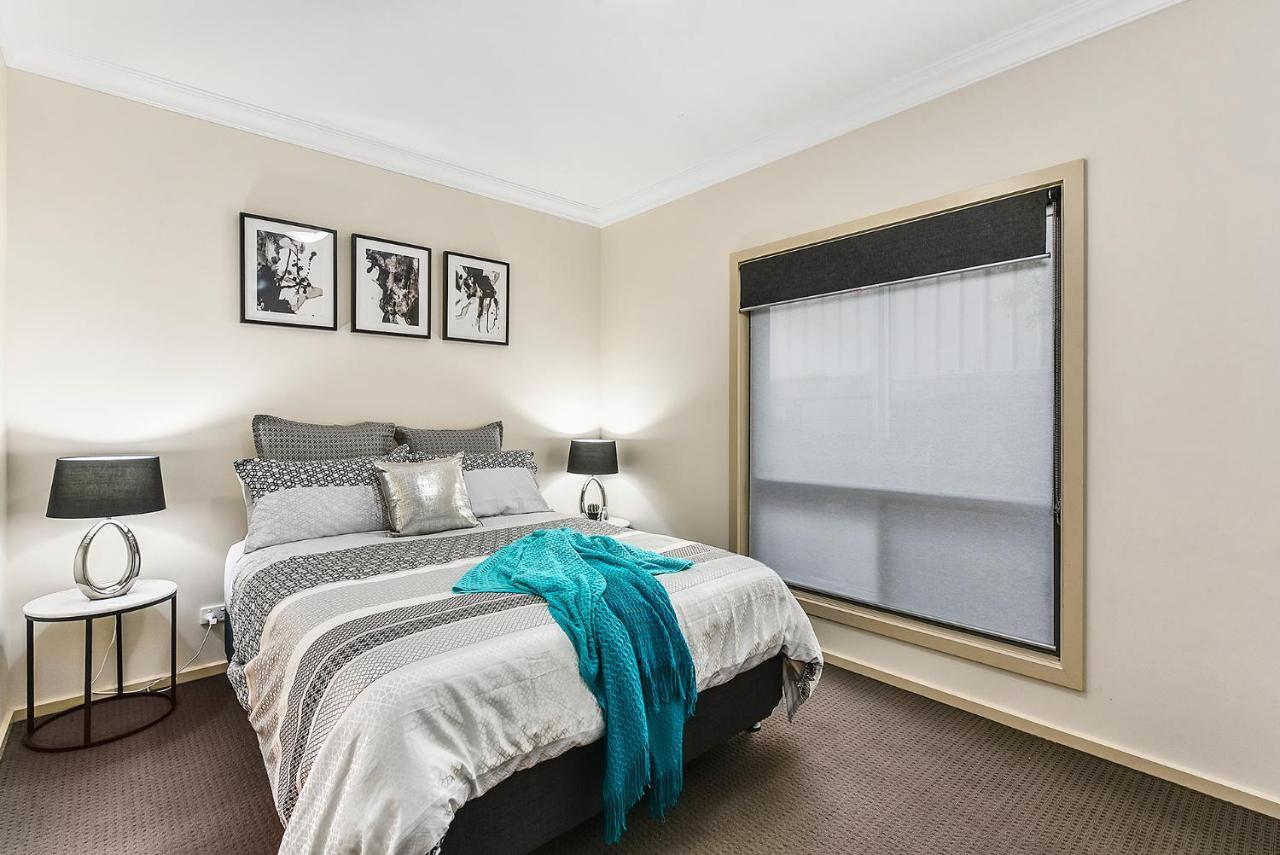 Accommodation On Lansell 1 Being Unit 1 Of 6 Lansell Street Mount Gambier Exterior foto
